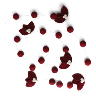 NORDIC.CHRISTMAS - Felt garland with red leaves