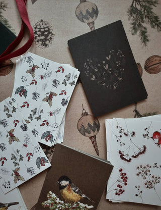 NORDIC.CHRISTMAS - Floral heart on black, small flat card / gift tag