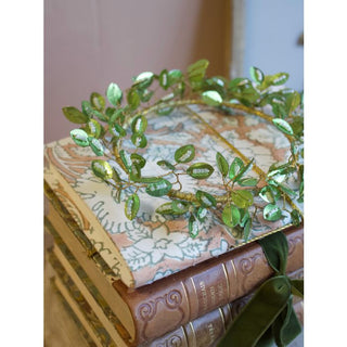 NORDIC.CHRISTMAS - Green leaves wreath with beads