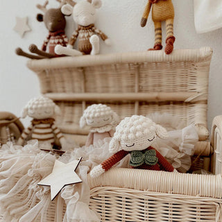 NORDIC.CHRISTMAS - Luka Lamb - cherry red