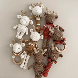 NORDIC.CHRISTMAS - Robin the Reindeer rattle - caramel