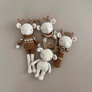 NORDIC.CHRISTMAS - Robin the Reindeer Teething Ring - caramel