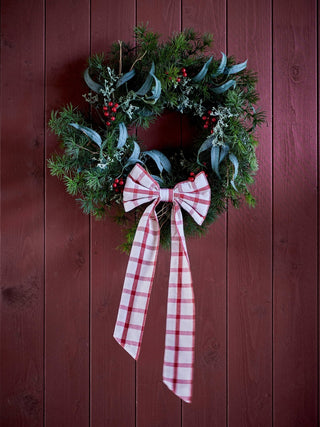 NORDIC.CHRISTMAS - Pine wreath with berries