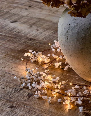 Lighted garlands & wreaths - NORDIC.CHRISTMAS