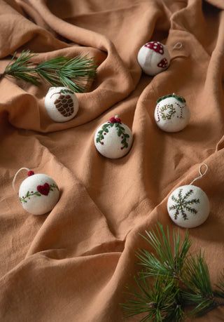 Felt Christmas bauble - white with snowflake