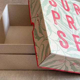 Gift box / Surprise! / Letterpress printing