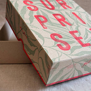 Gift box / Surprise! / Letterpress printing