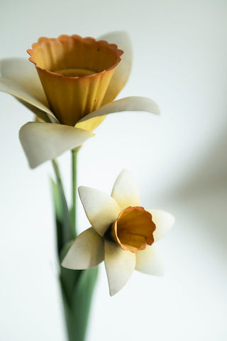 Daffodil Straw Candle Holder