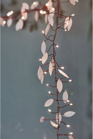 Leaf lighted garland