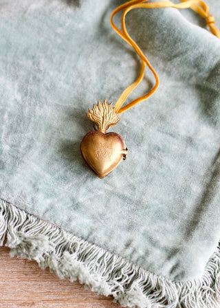 Brass mini sacred heart ornament