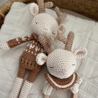 Robin the Reindeer Teething Ring - caramel