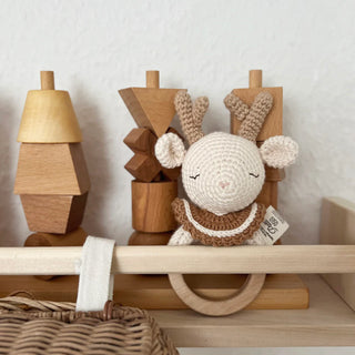 Robin the Reindeer Teething Ring - caramel
