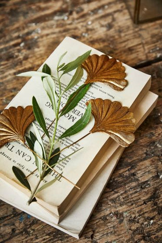 NORDIC.CHRISTMAS - Brass ginkgo decoration