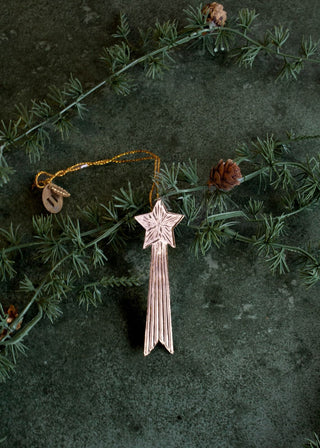NORDIC.CHRISTMAS - Brass shooting star ornament