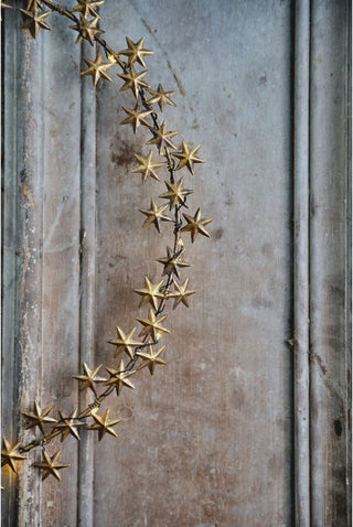 NORDIC.CHRISTMAS - Brass stars lighted wreath