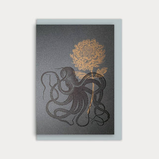 Folded card/octopus with flower/recycled paper