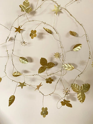 NORDIC.CHRISTMAS - Gold leaves & flowers garland