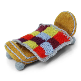 NORDIC.CHRISTMAS - Felt ochre bed with blanket