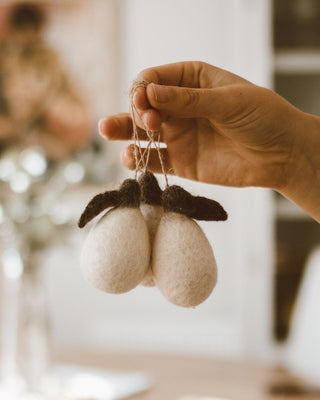 Little White Pear | Natural Wool