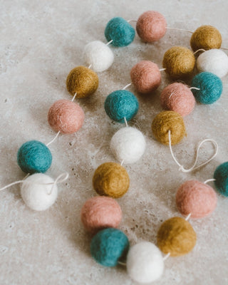 Pom Pom Garland | Natural Wool