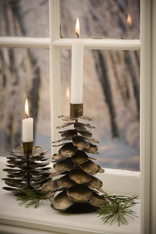 NORDIC.CHRISTMAS - Metal pinecone candle holder for 2.2 cm candles - medium