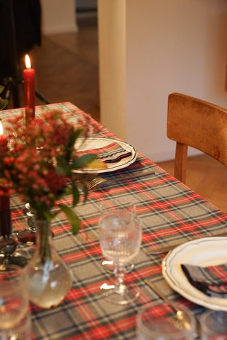 NORDIC.CHRISTMAS - Tablecloth Dundee grey