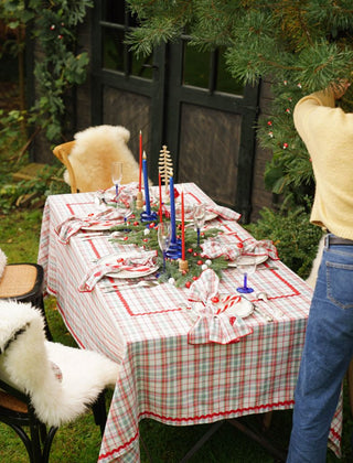 NORDIC.CHRISTMAS - Tablecloth Holly Red