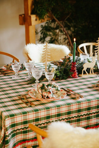 NORDIC.CHRISTMAS - Tablecloth Klee green