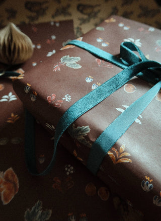 NORDIC.CHRISTMAS - Set Of 3 Pieces Christmas floral&brown on white gift wrapping paper