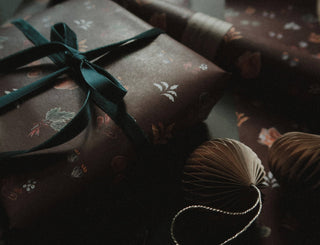 NORDIC.CHRISTMAS - Set Of 3 Pieces Christmas floral&brown on white gift wrapping paper