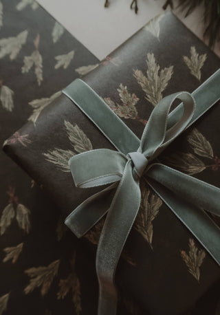 NORDIC.CHRISTMAS - Set Of 3 Pieces Green branches Kraft Wrapping Paper