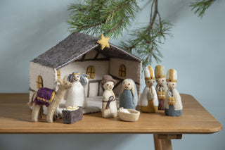 NORDIC.CHRISTMAS - Nativity barn