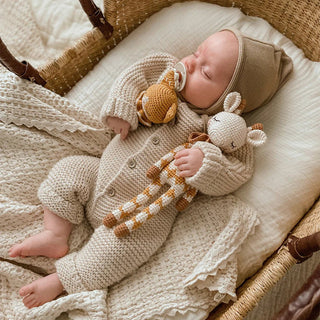 NORDIC.CHRISTMAS - Goldie Giraffe - ochre checker overall