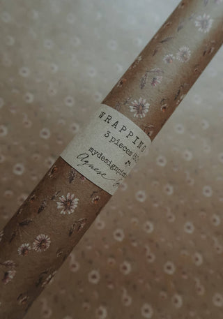 NORDIC.CHRISTMAS - Set Of 3 Pieces Daisies Kraft Wrapping Paper