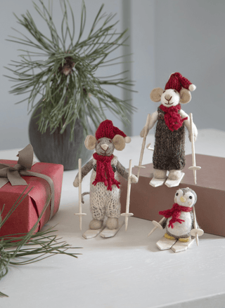 NORDIC.CHRISTMAS - Small grey boy mouse on skis with grey pants ornament