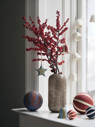 NORDIC.CHRISTMAS - Sphere intense blue cotton pulp bauble