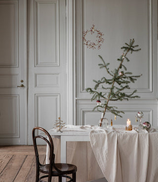 NORDIC.CHRISTMAS - Walther & co brass red berries pine tree