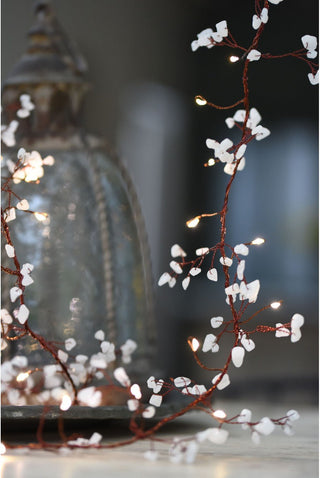 NORDIC.CHRISTMAS - White gemstone lighted garland