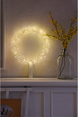 White starburst lighted wreath