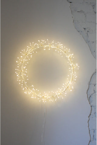 White starburst lighted wreath