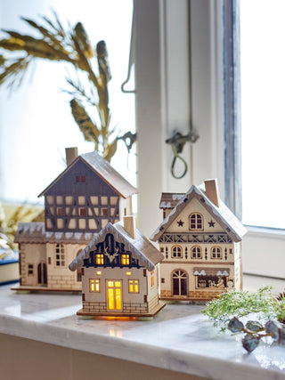 NORDIC.CHRISTMAS - Wooden Christmas village houses, set of 3